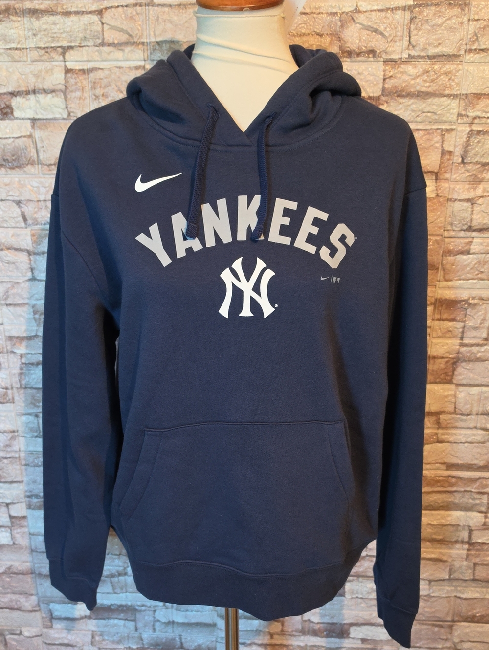 Nike Navy Yankees Pullover Hoodie  Brand New